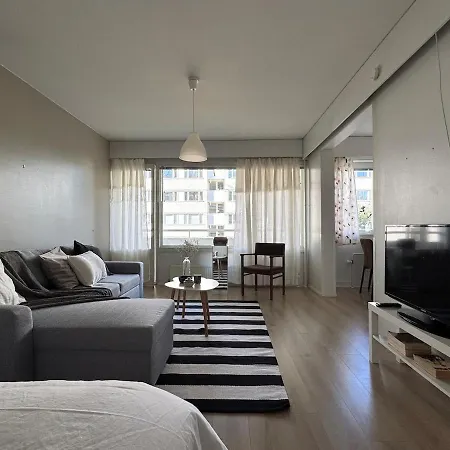 Apartment Tilava Autopaikallinen Kolmio Sairaalan Vieressae Oulu