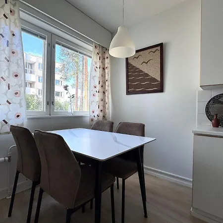Tilava Autopaikallinen Kolmio Sairaalan Vieressae Oulu