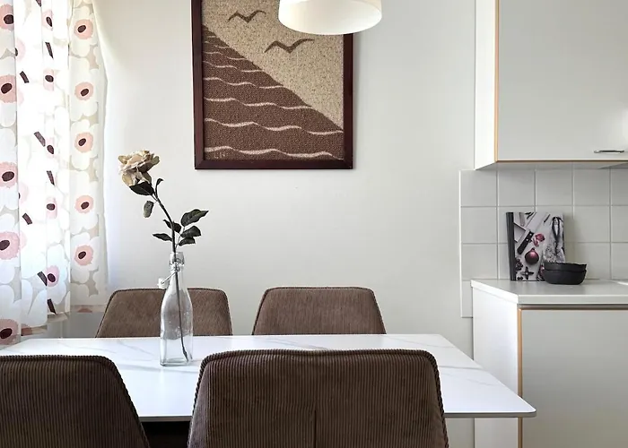 Tilava Autopaikallinen Kolmio Sairaalan Vieressae