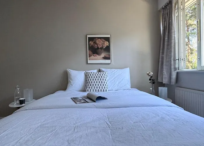 Tilava Autopaikallinen Kolmio Sairaalan Vieressae *